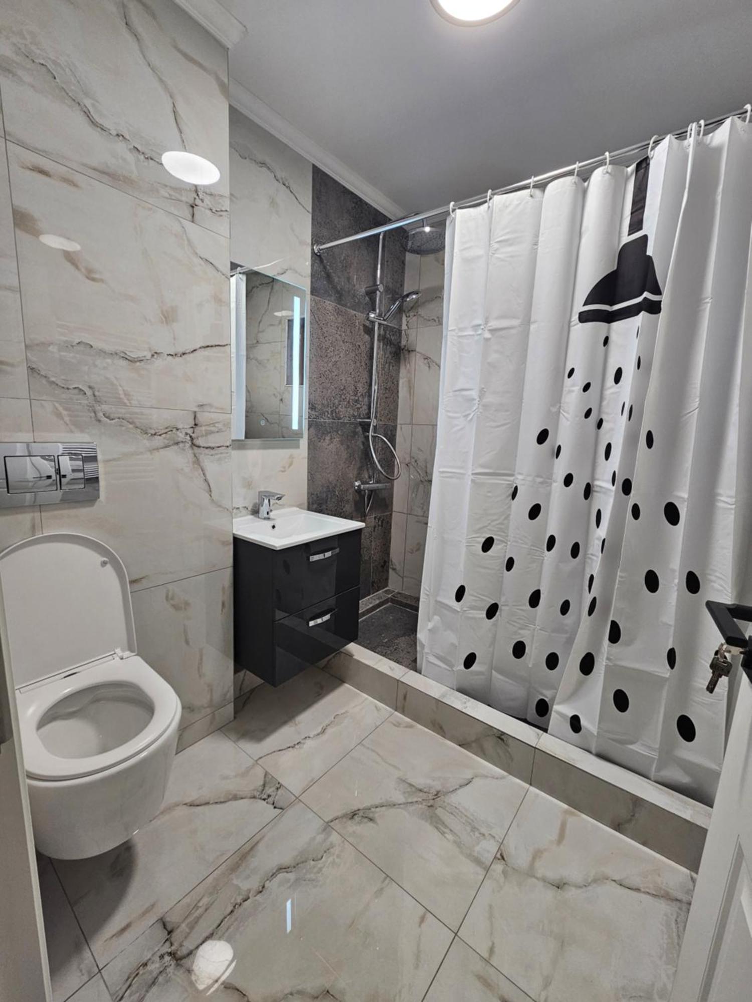 Didi Apartament Craiova Bagian luar foto